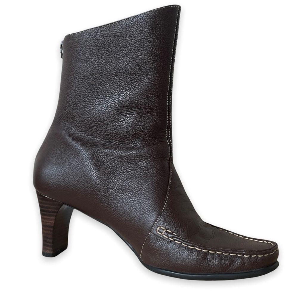 Hush puppies brown leather square toe boots NWOB